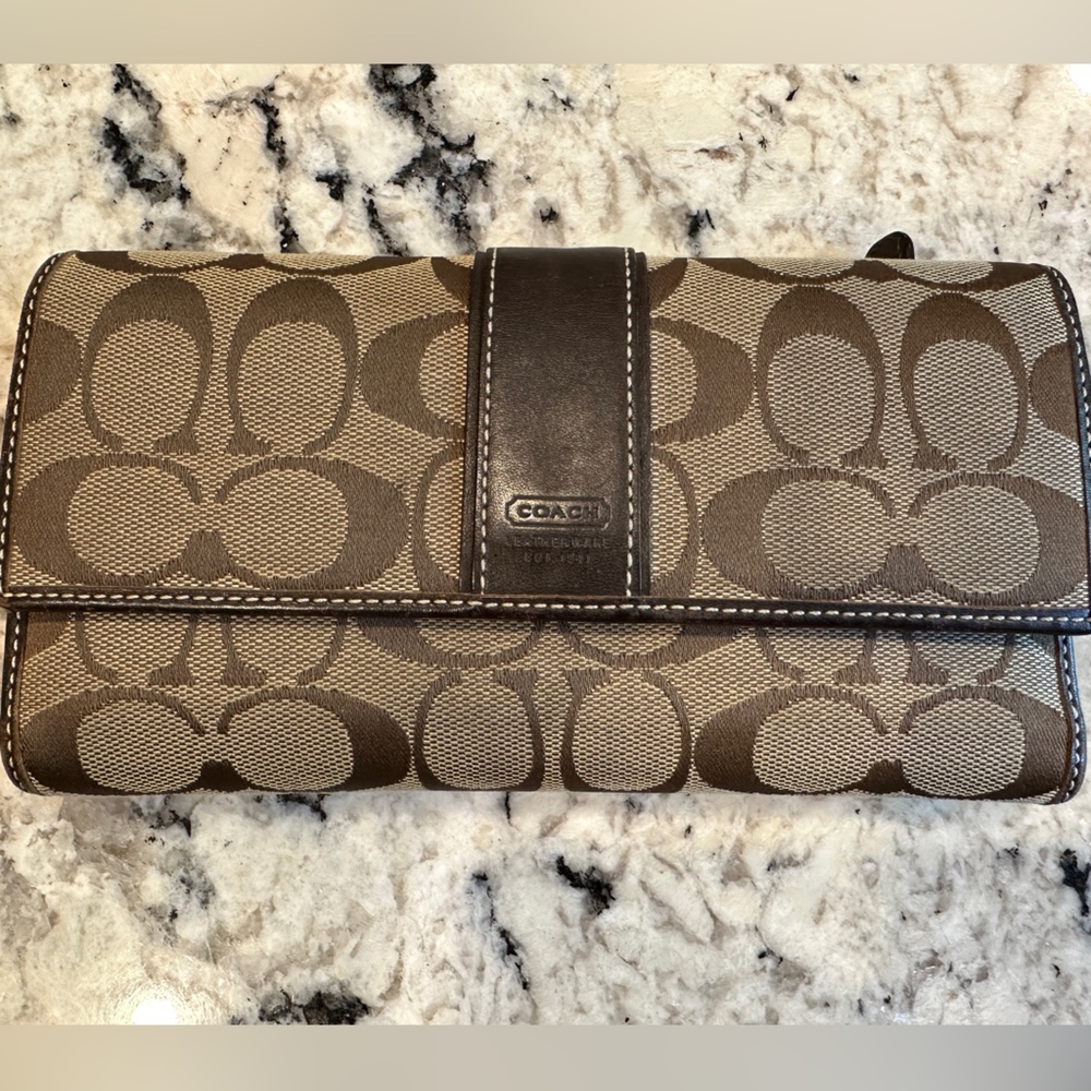 Coach Tan and Brown Signature wallet